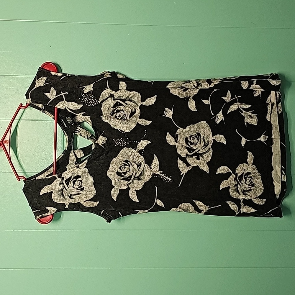 Dressy casual top with roses